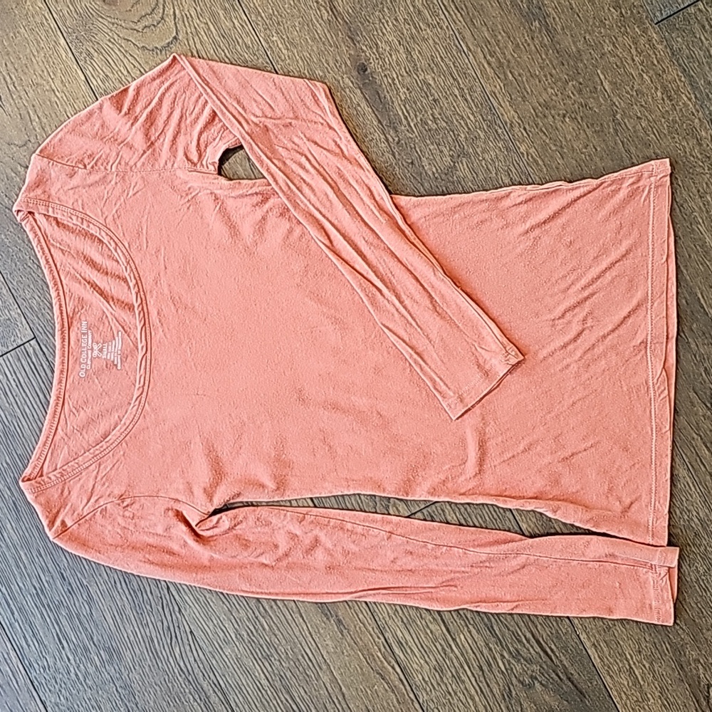 OLD COLLEGE INN TOP SIZE SMALL